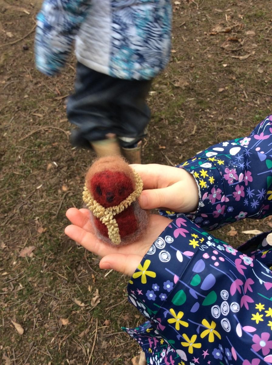 Little Robin even had a catkin scarf!
