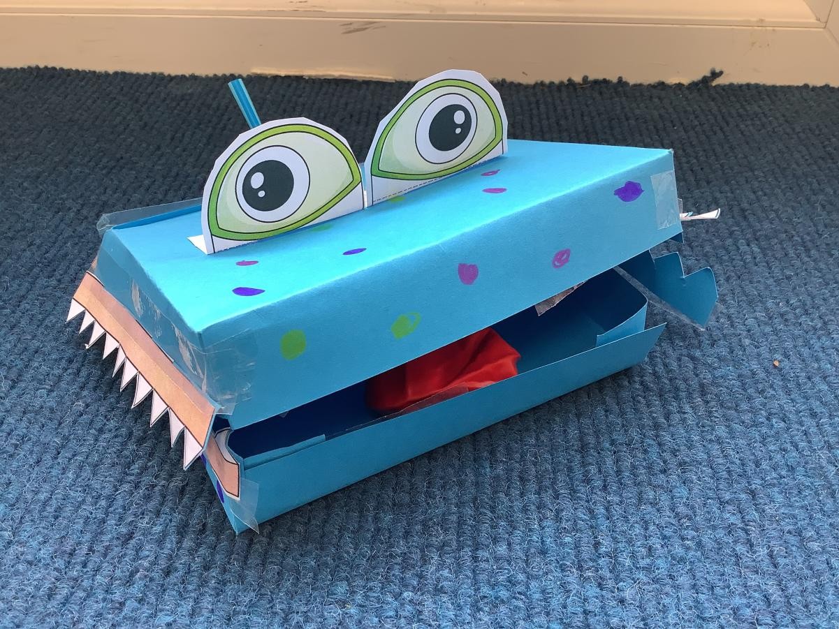 Year 3 loved their INSPIRE session with their grown ups where they used pneumatics to create a moving monster!