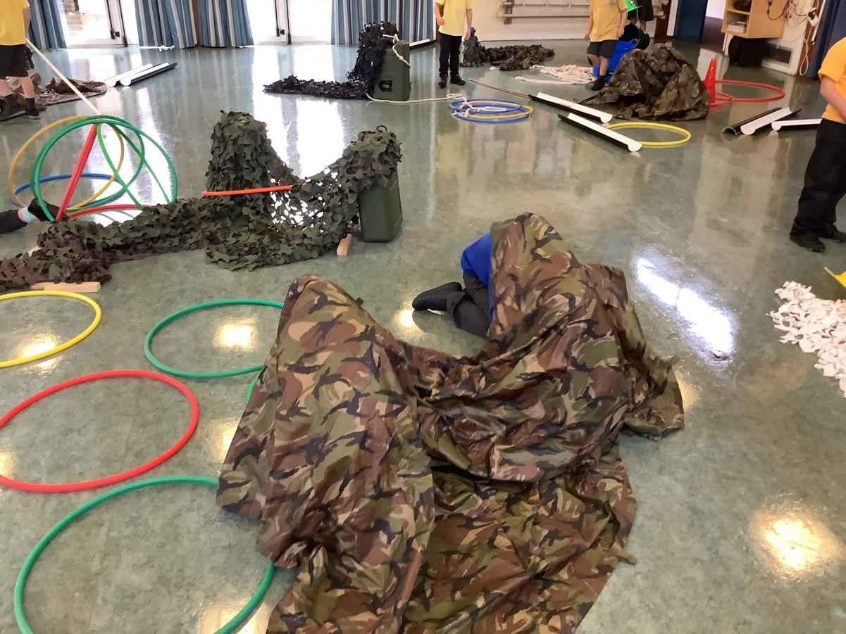 Year 1 - Autumn Term 
Mission - Steve Backshall 
Year 1 loved their missions to help save the animals in the rainforest!
