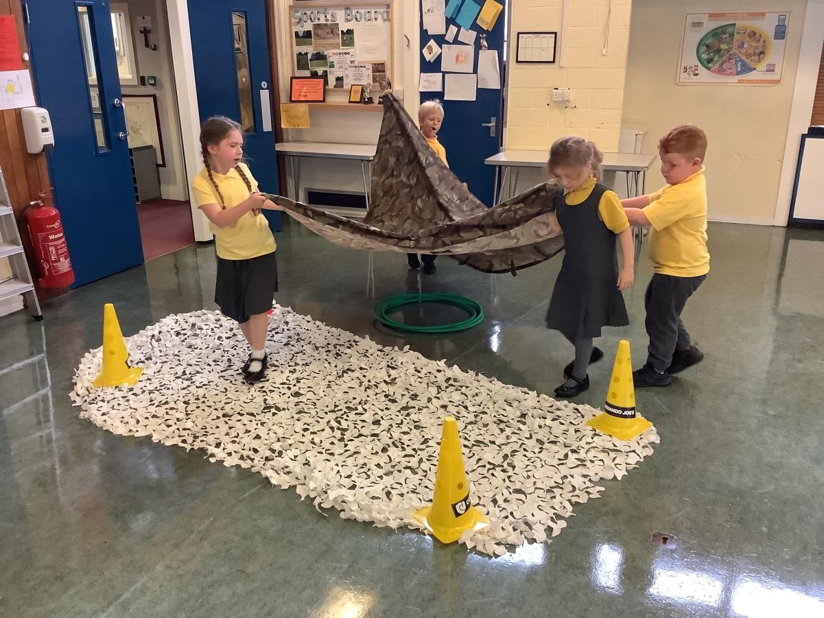 Year 1 - Autumn Term 
Mission - Steve Backshall 
Year 1 loved their missions to help save the animals in the rainforest!