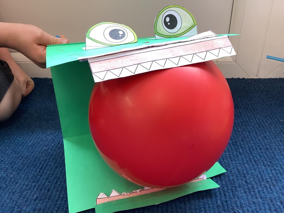 Year 3 loved their INSPIRE session with their grown ups where they used pneumatics to create a moving monster!