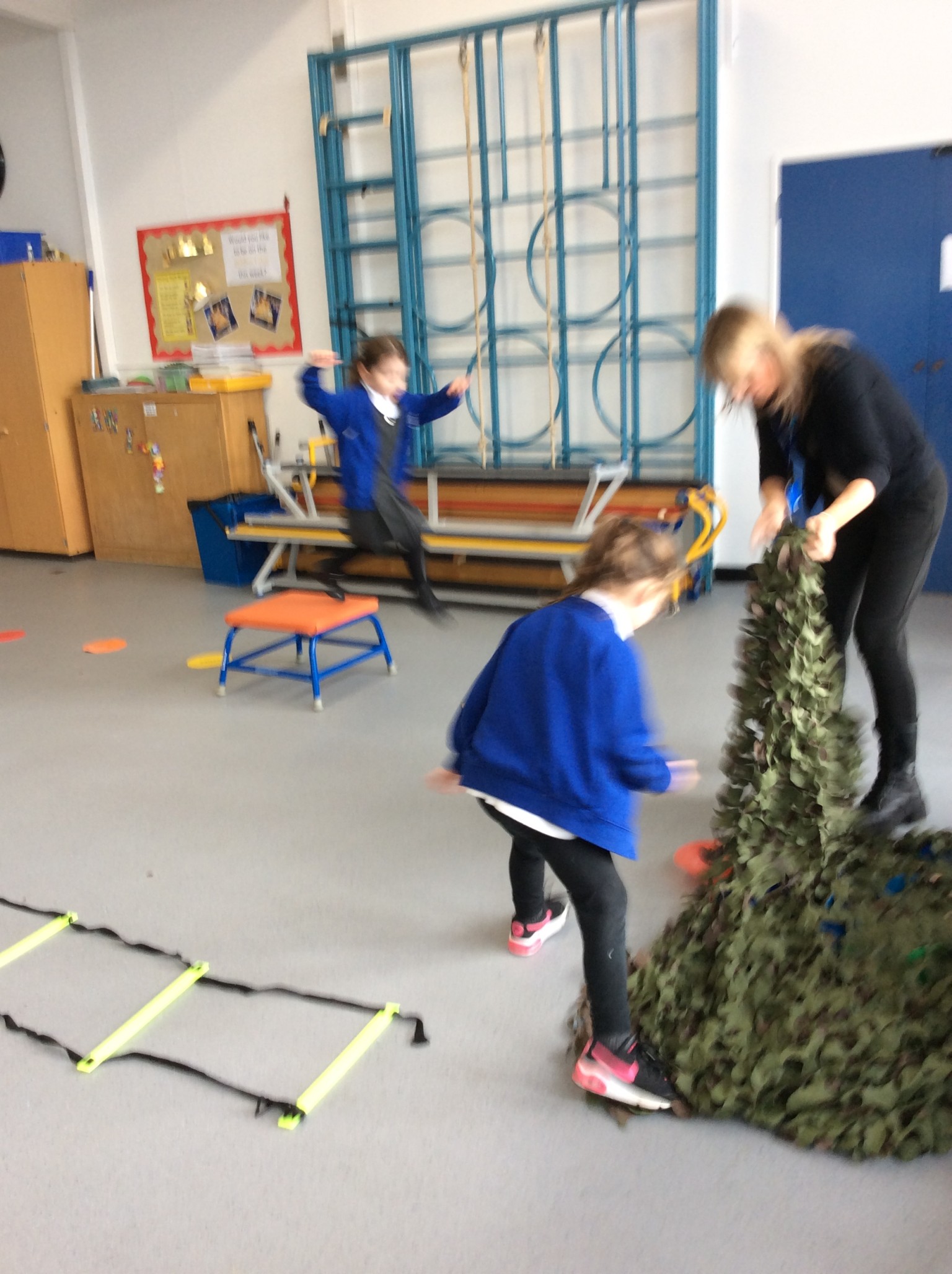 Team work and listening skills in Commando Joes