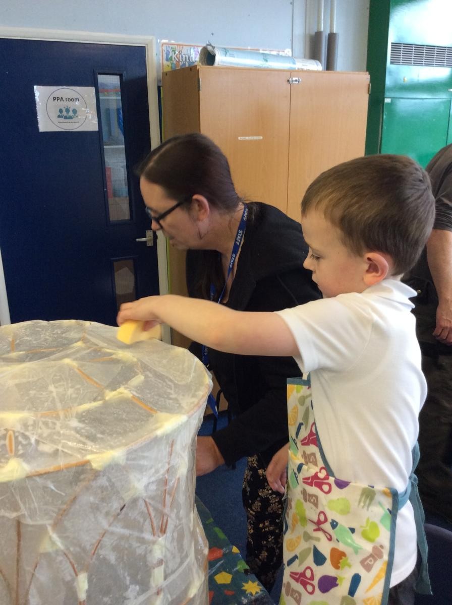 Years 2, 3 and 4 worked with local artist Deni Riach to create a dragon as part of Hexham Abbey's Ignite Festival.