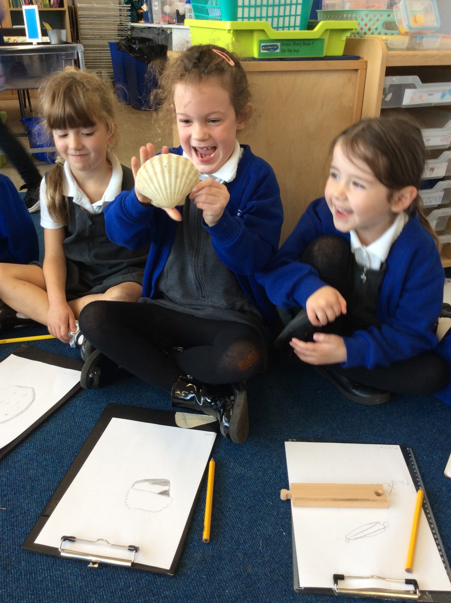 Drawing a continuous line in Art 