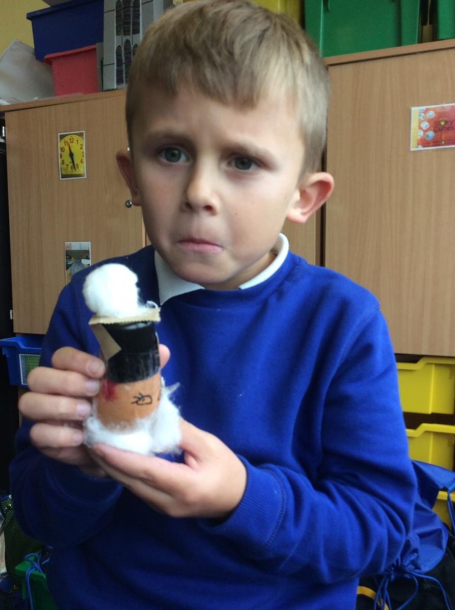 This egg's helmet wasn't entirely successful! We thought about how it could offer better protection.
