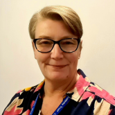  Karen Barlow