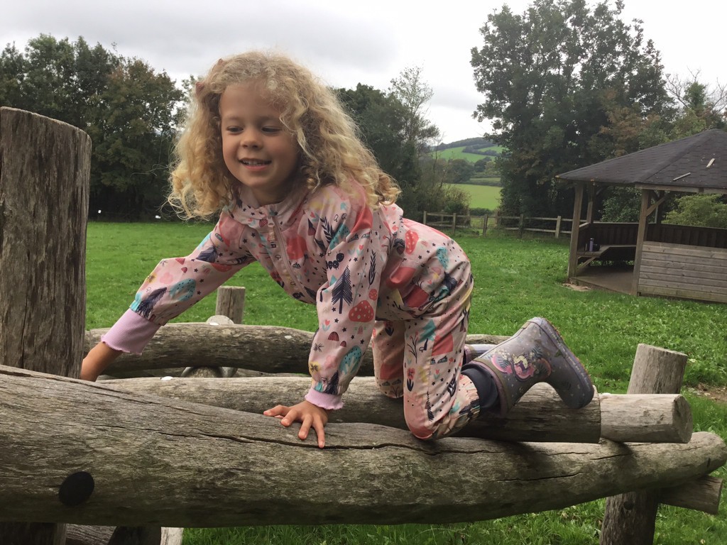 Class One learnt some key outdoor safety messages and they explored our school field and woodland area.