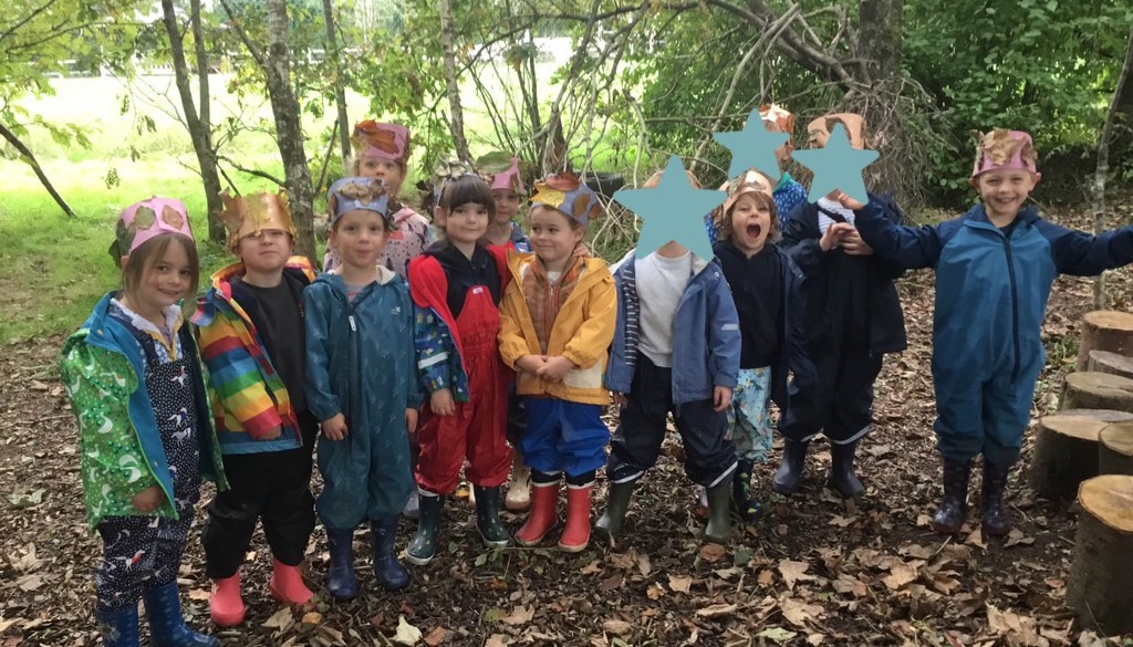 We started our learning about Autumn today by creating ‘autumn crowns’ from fallen leaves.