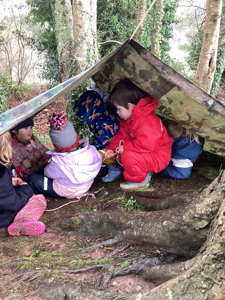Den Building