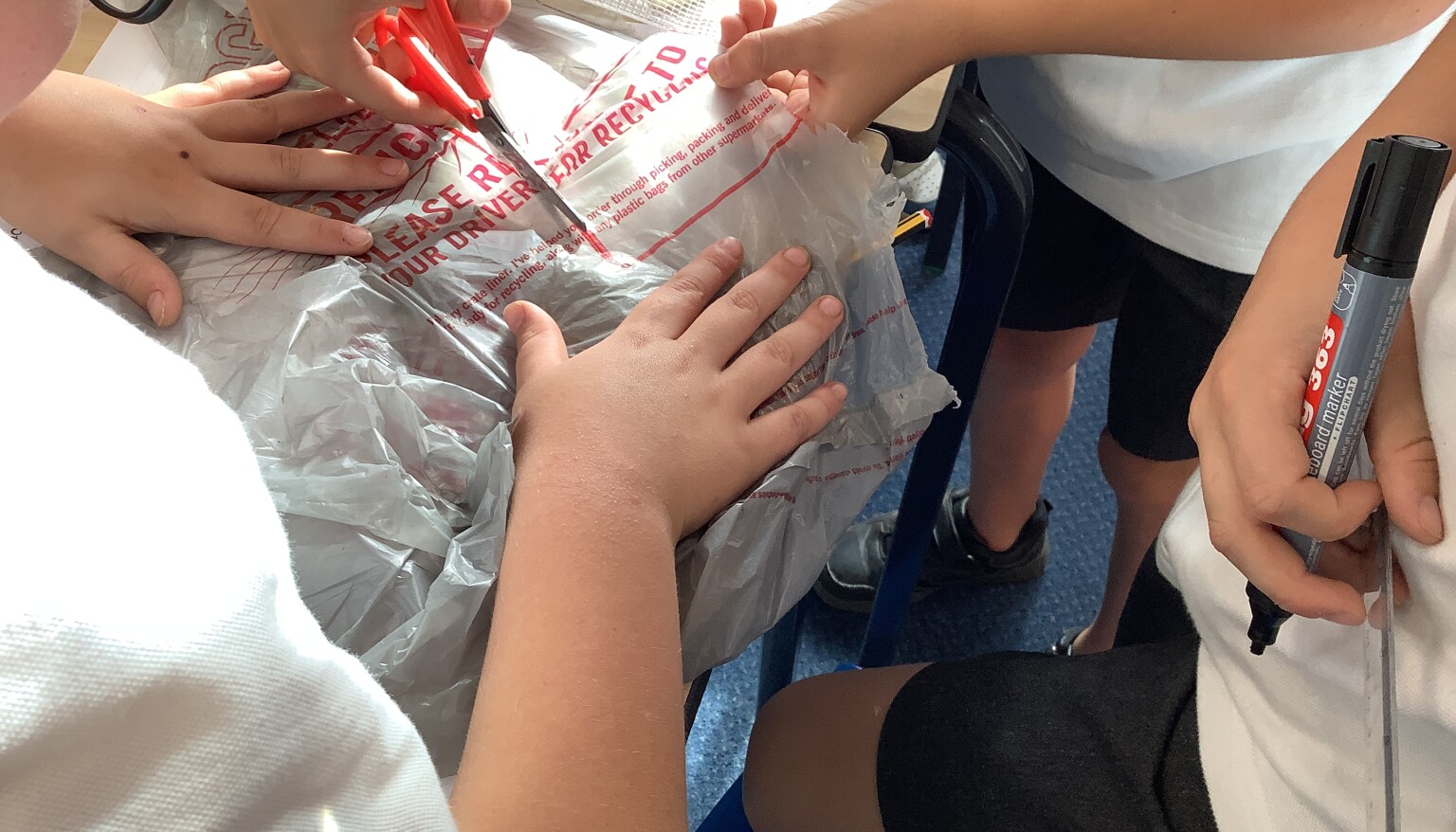 During our Science lesson, we wondered whether the surface area affects air resistance and used parachutes to test this out!