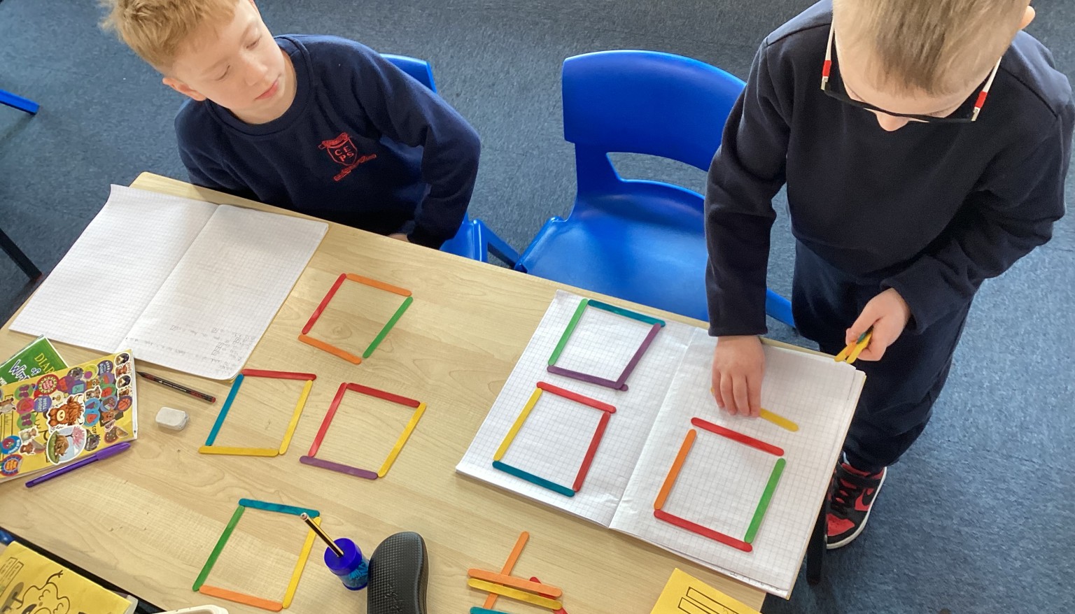 Maths - Sharing with remainders