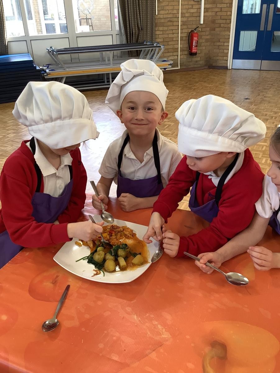 Roots to Food! Today, we made a Tandoori chicken.