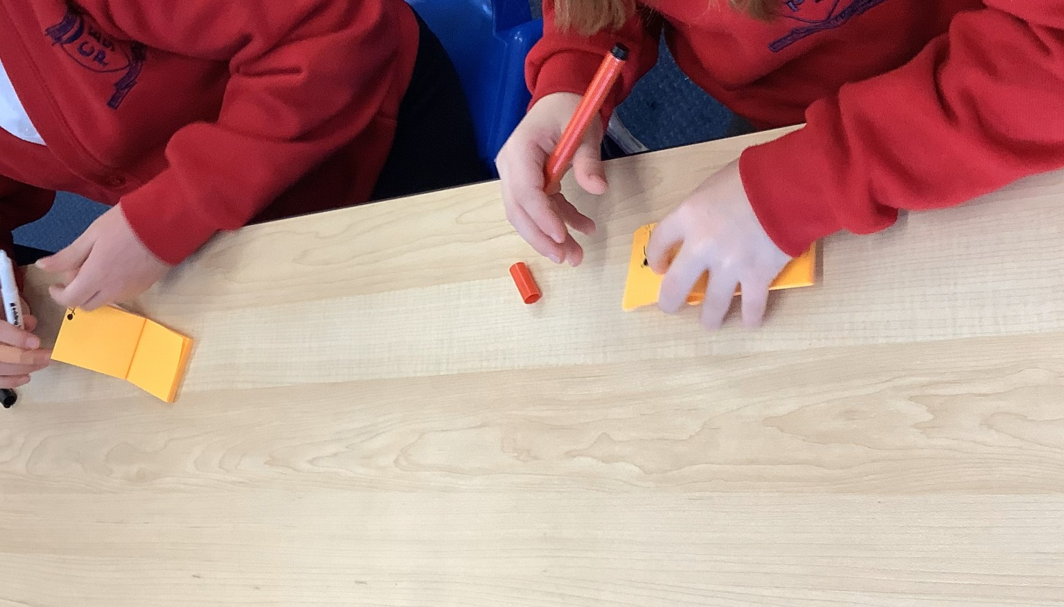 To start our new animation topic in computing, we made flipbooks to show how pictures can move!