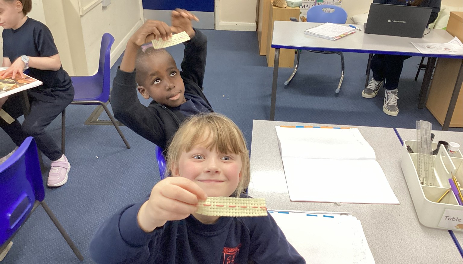 Learning to sew in DT