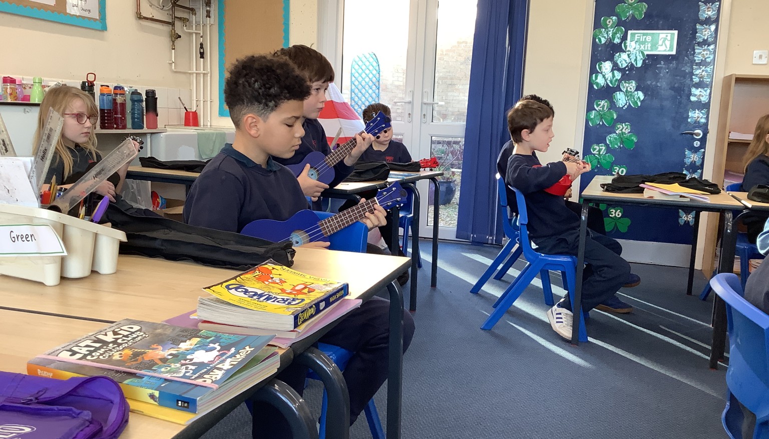 During music this week, we recaped chords C and Am and learnt how to play an F chord.