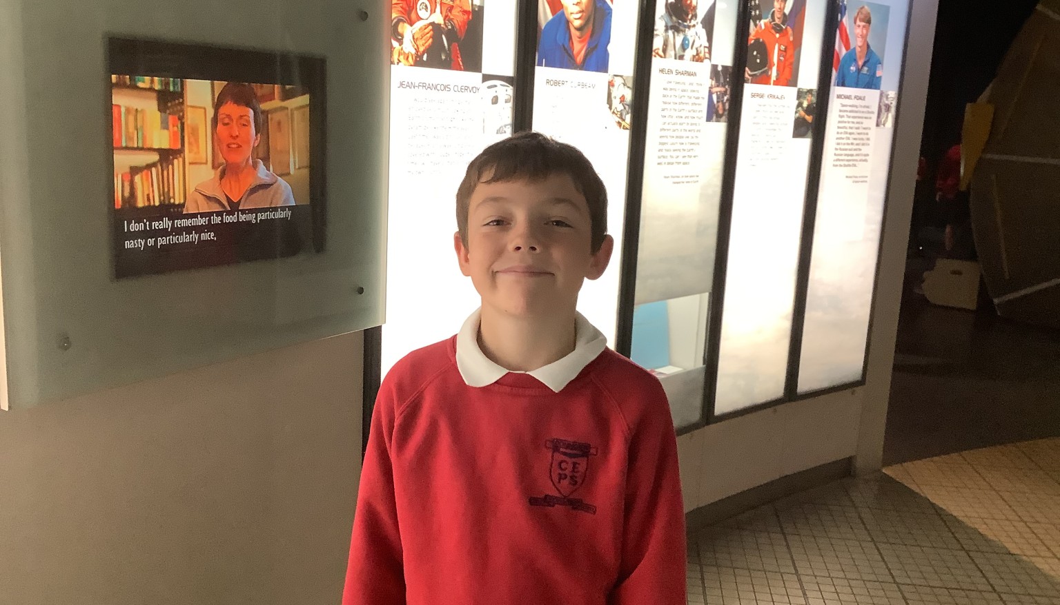 We explored the space centre.