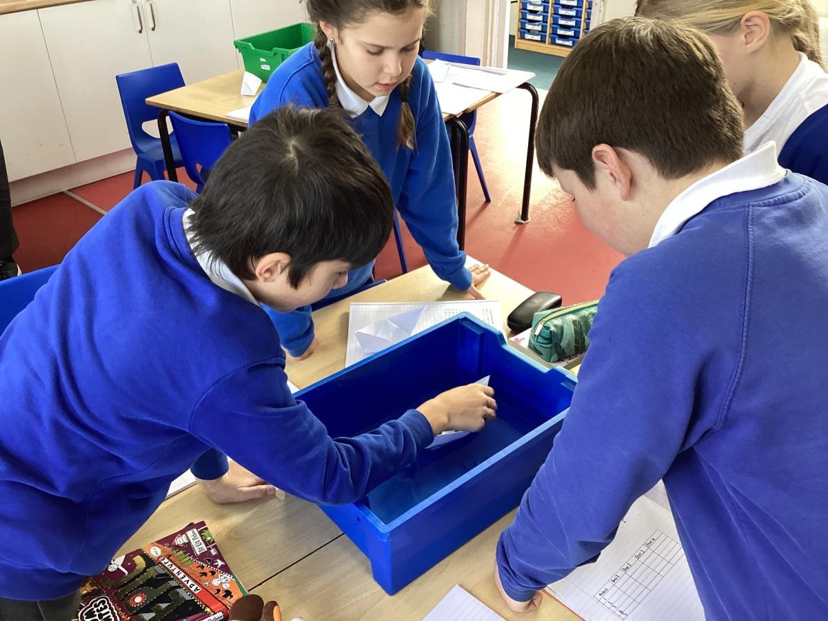 Investigating upthrust and why boats float. 