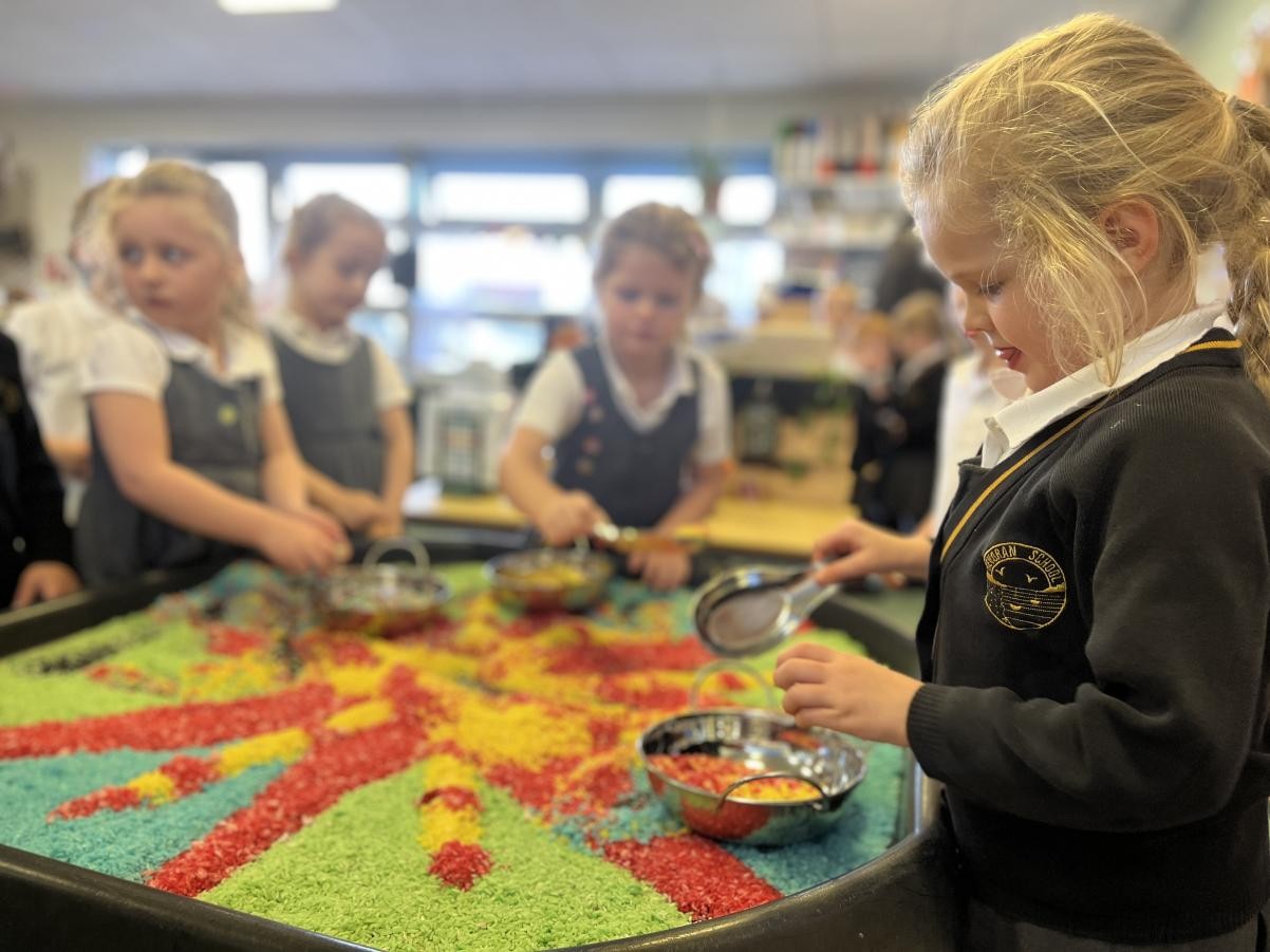Foundation children learn about the festival of Diwali and love making mandala patterns. 