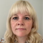  Laura Watson