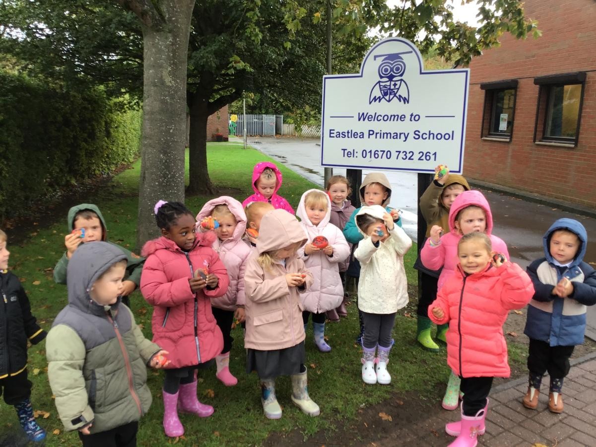 From the youngest children to the oldest, everyone took part in our Harvest Hike.