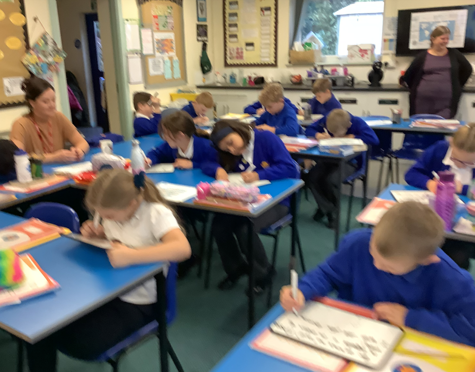 We welcomed in the parents for a Spelling and Phonics morning.