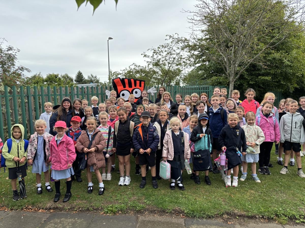 Our walking bus! Join us every Tuesday and Thursday at The Plough at 8:20am!