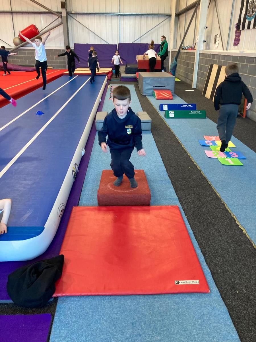 Year 2 - Gymnastics workshop