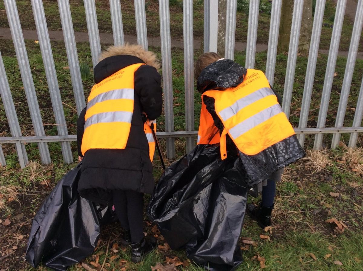 Lots of team work happening here!