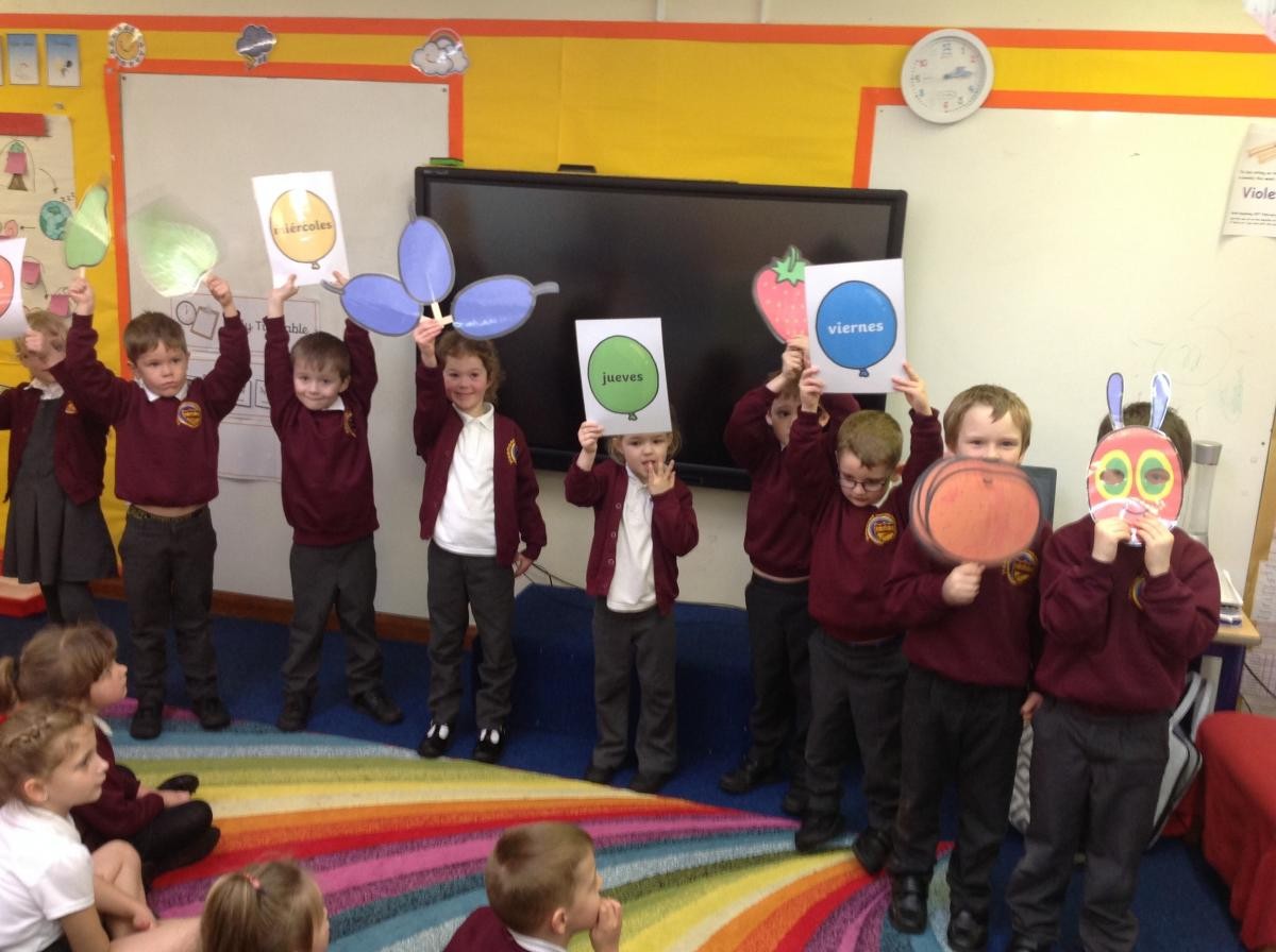 La Oruga Muy Hambrienta (The Very Hungry Caterpillar)