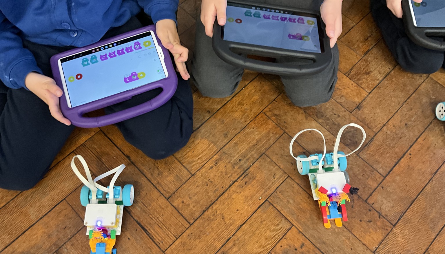 Ipad controlling a robot