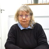  Mary Evans