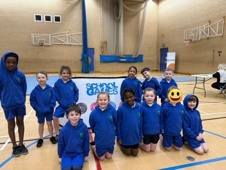 Smiling pupils in the gymnasium