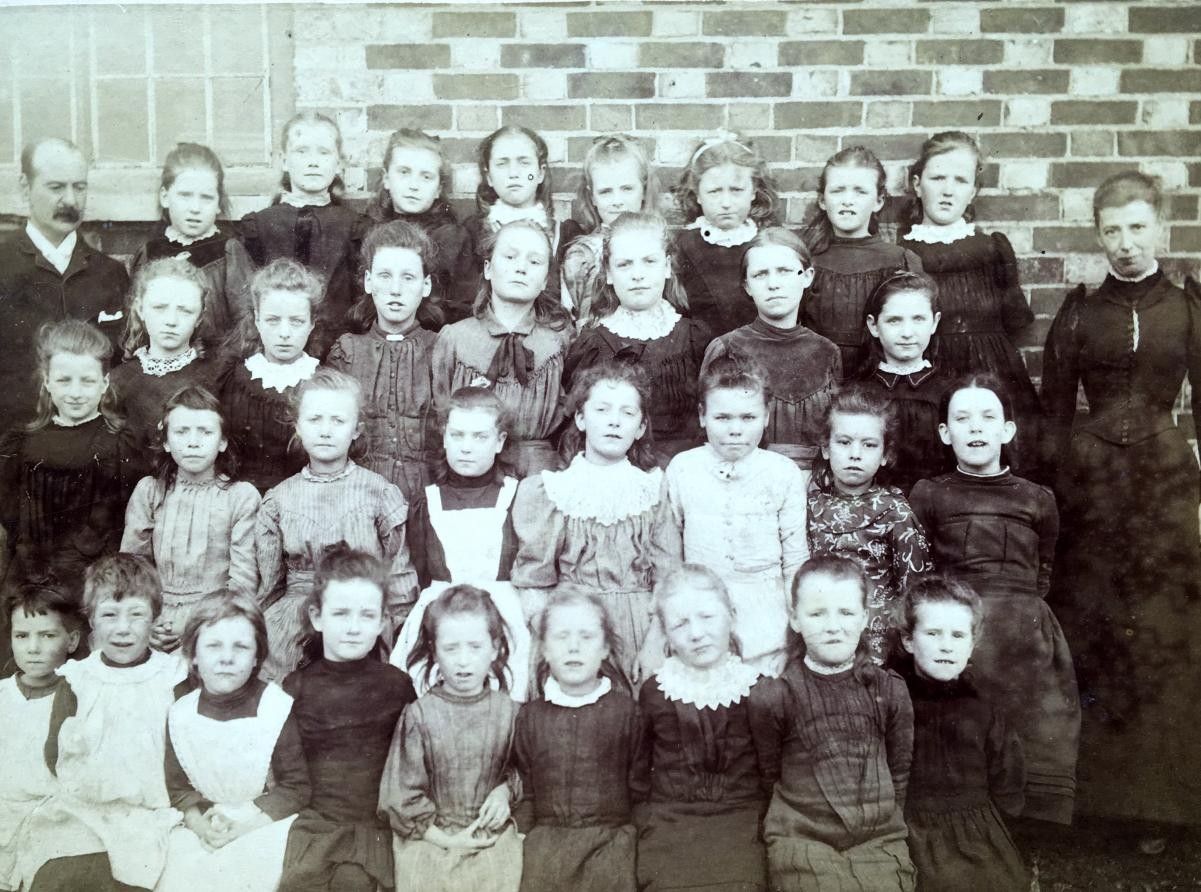 Radnage School 1909