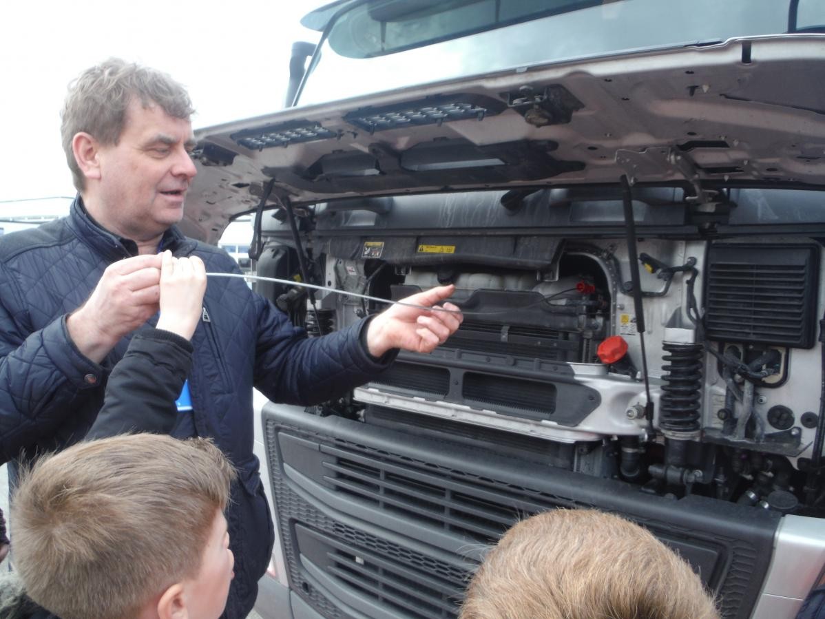 Be Safe, Be Seen Workshop by Volvo