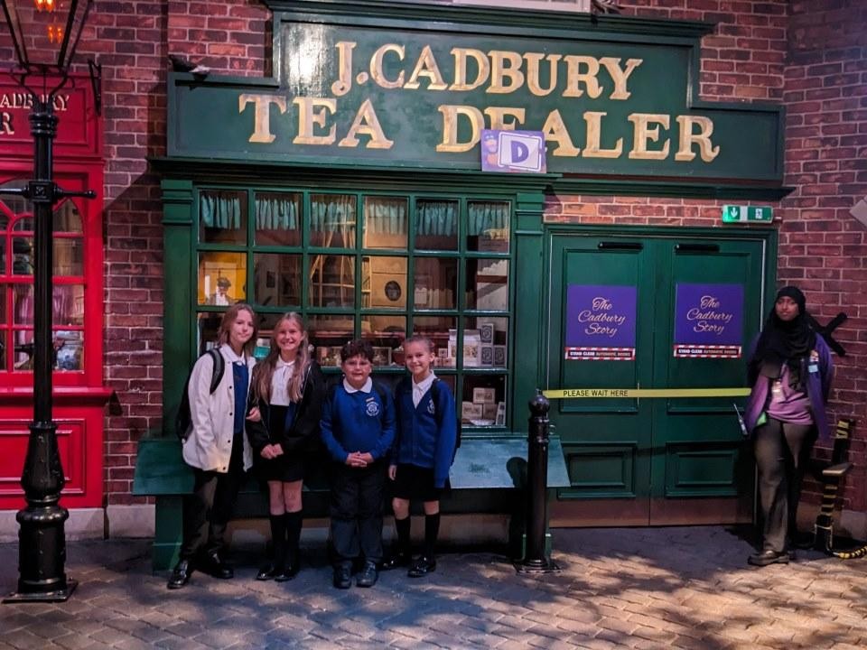 Enjoying Cadbury World with our partner school, Lanchester Primary.