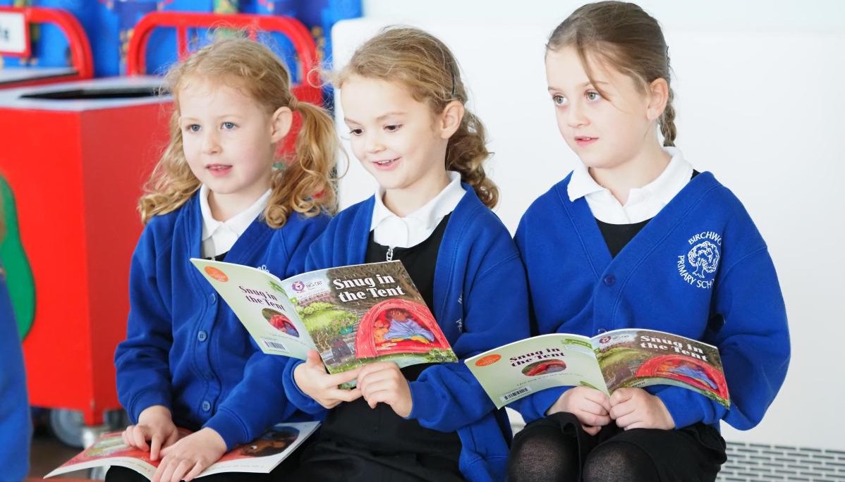 Pupils reading