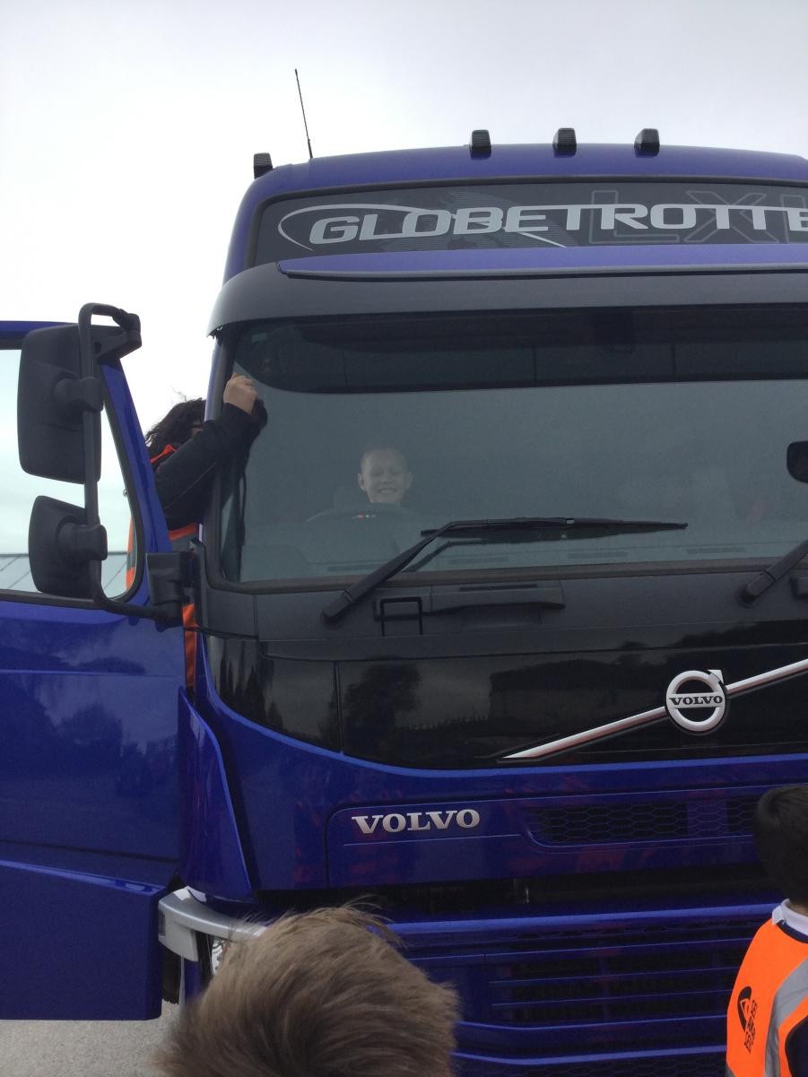 Be Safe, Be Seen Workshop by Volvo