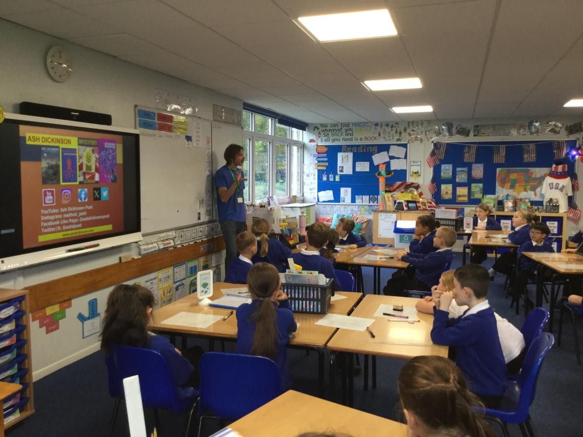 Oak 3 enjoyed working with poet Ash Dickinson on National Poetry Day creating their own haiku.