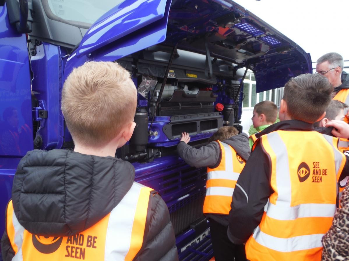 Be Safe, Be Seen Workshop by Volvo