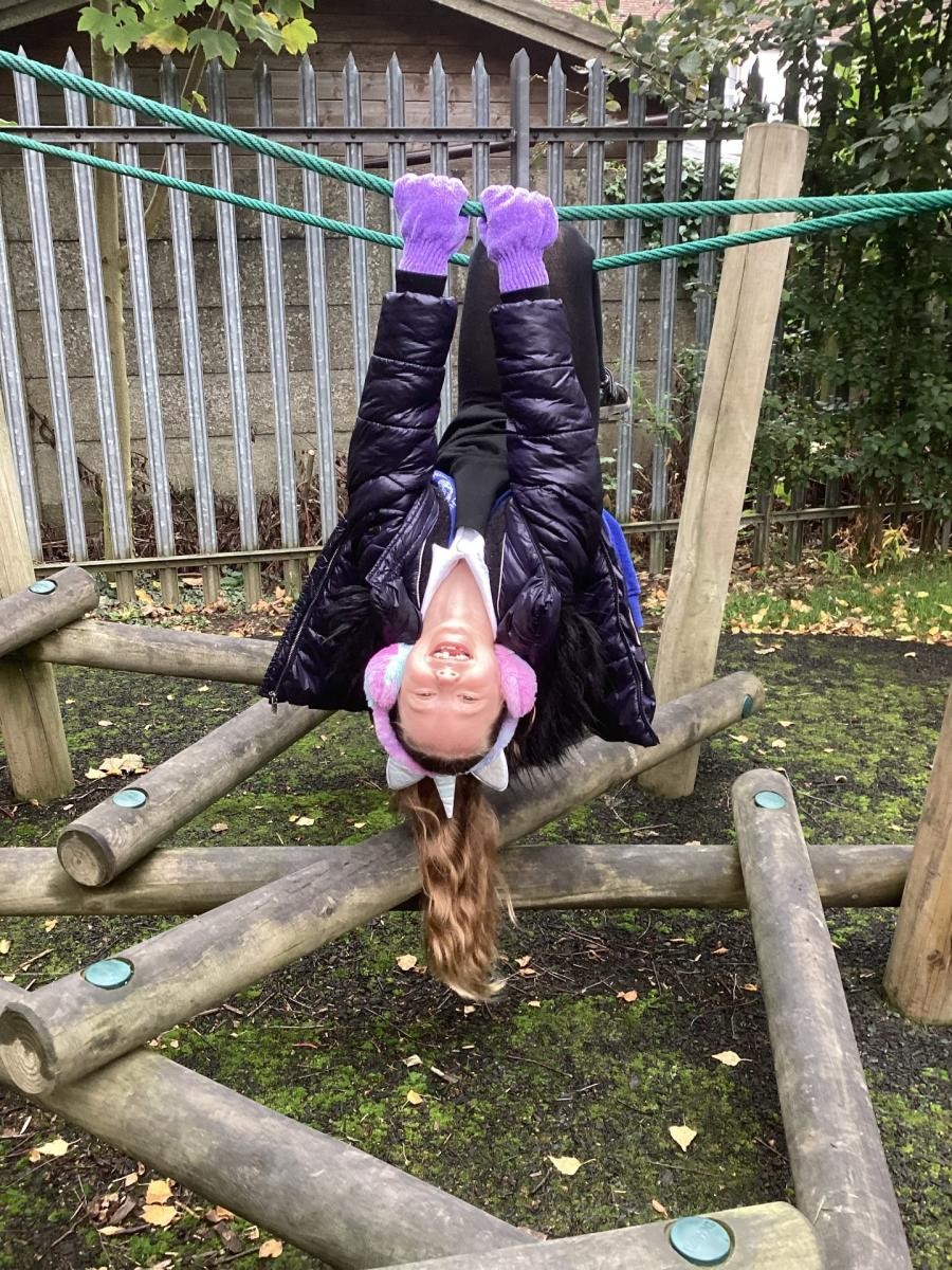 Year 2 have been enjoying ‘hanging out’ in the autumn sunshine on our trim trail during break time.