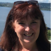 Mrs Karen  Piper