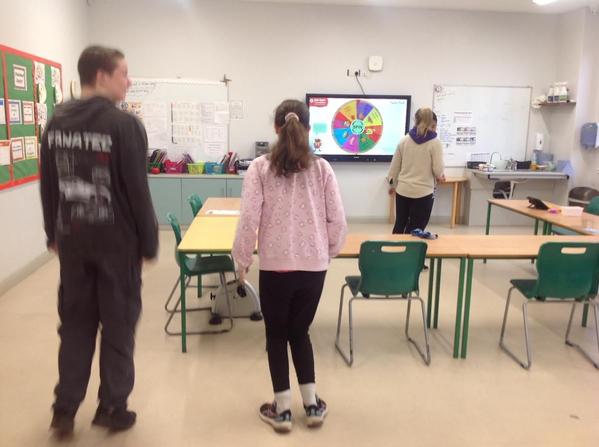 Picking an movement break