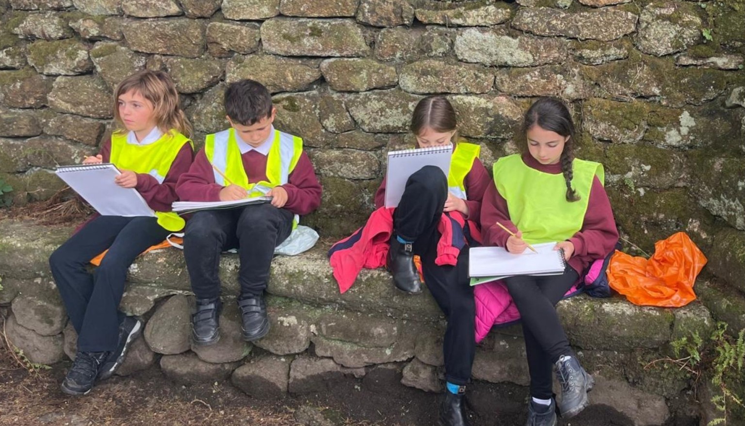 Walk and sketch club