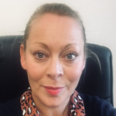 Caroline Crosdale