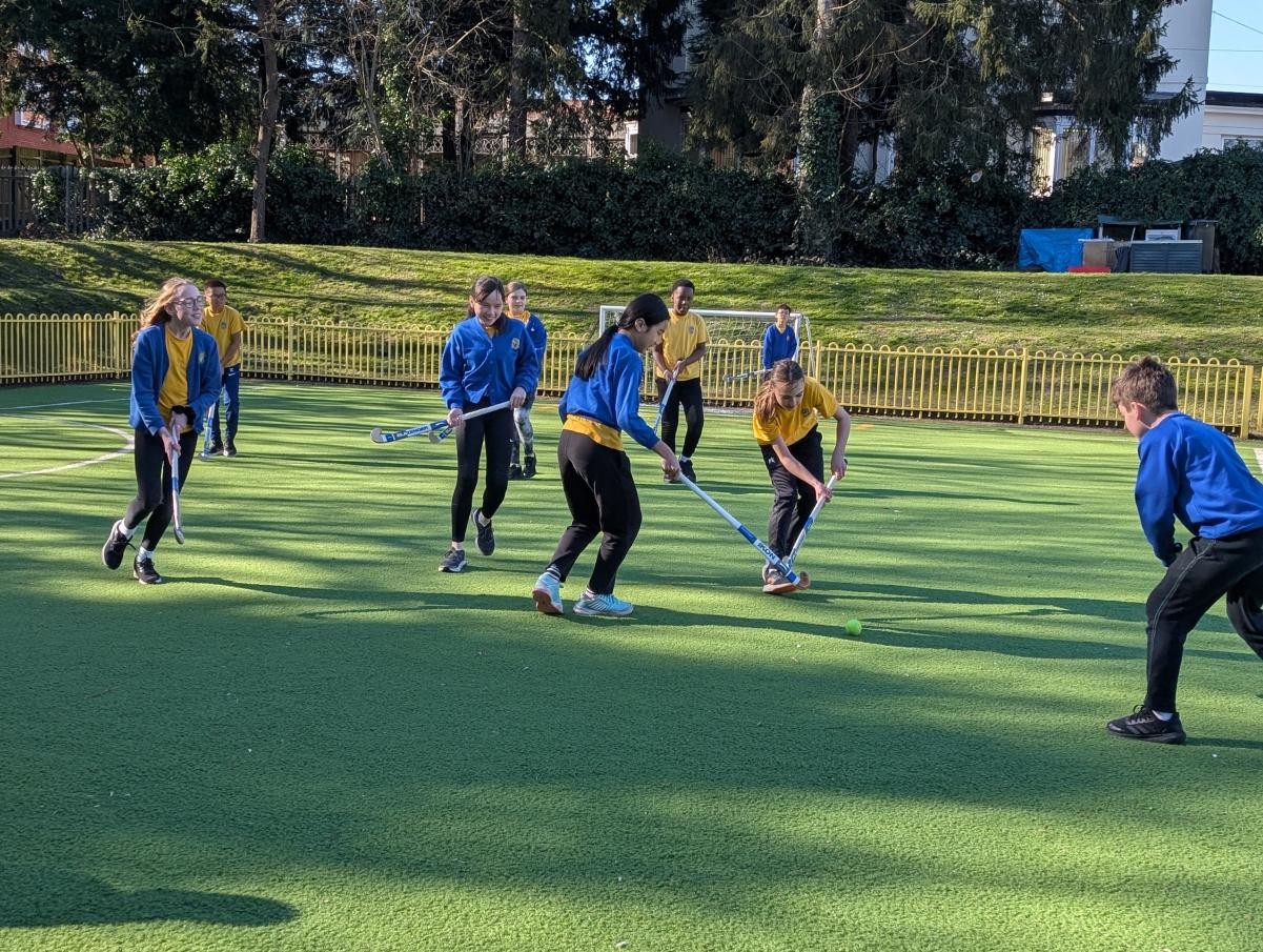 Y6 - PE - Hockey 