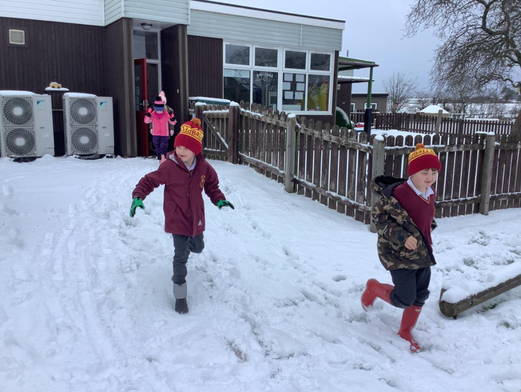 Class 1 Fun In the snow
