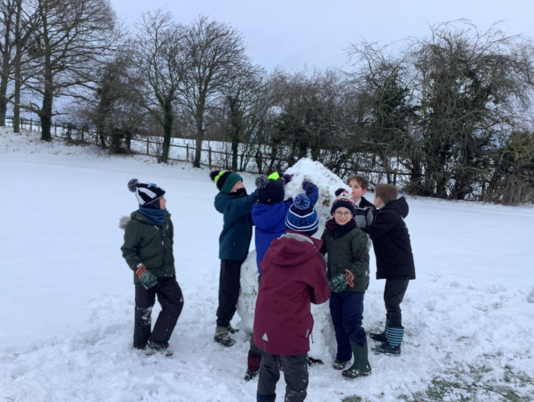 Class 1 Fun In the snow