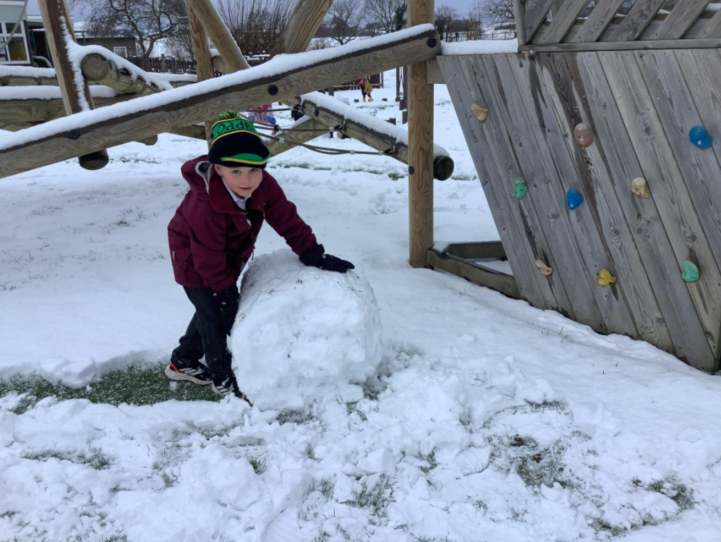 Class 1 Fun In the snow