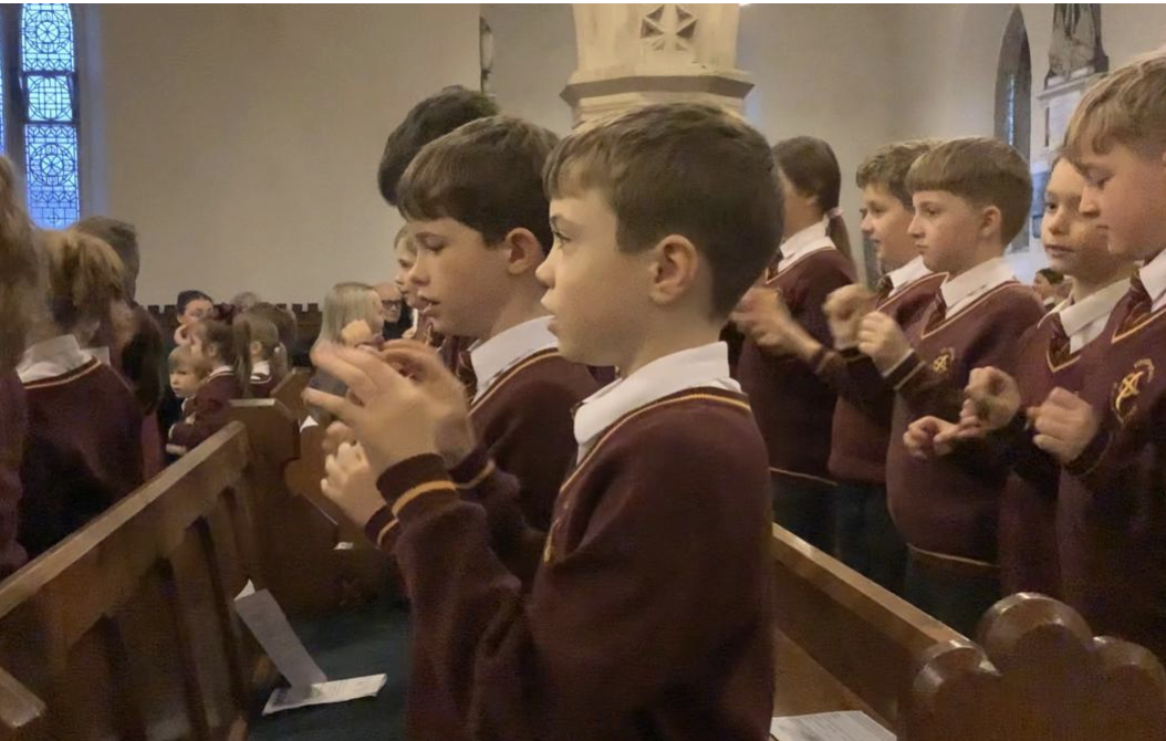 Pupils at Christingle Service