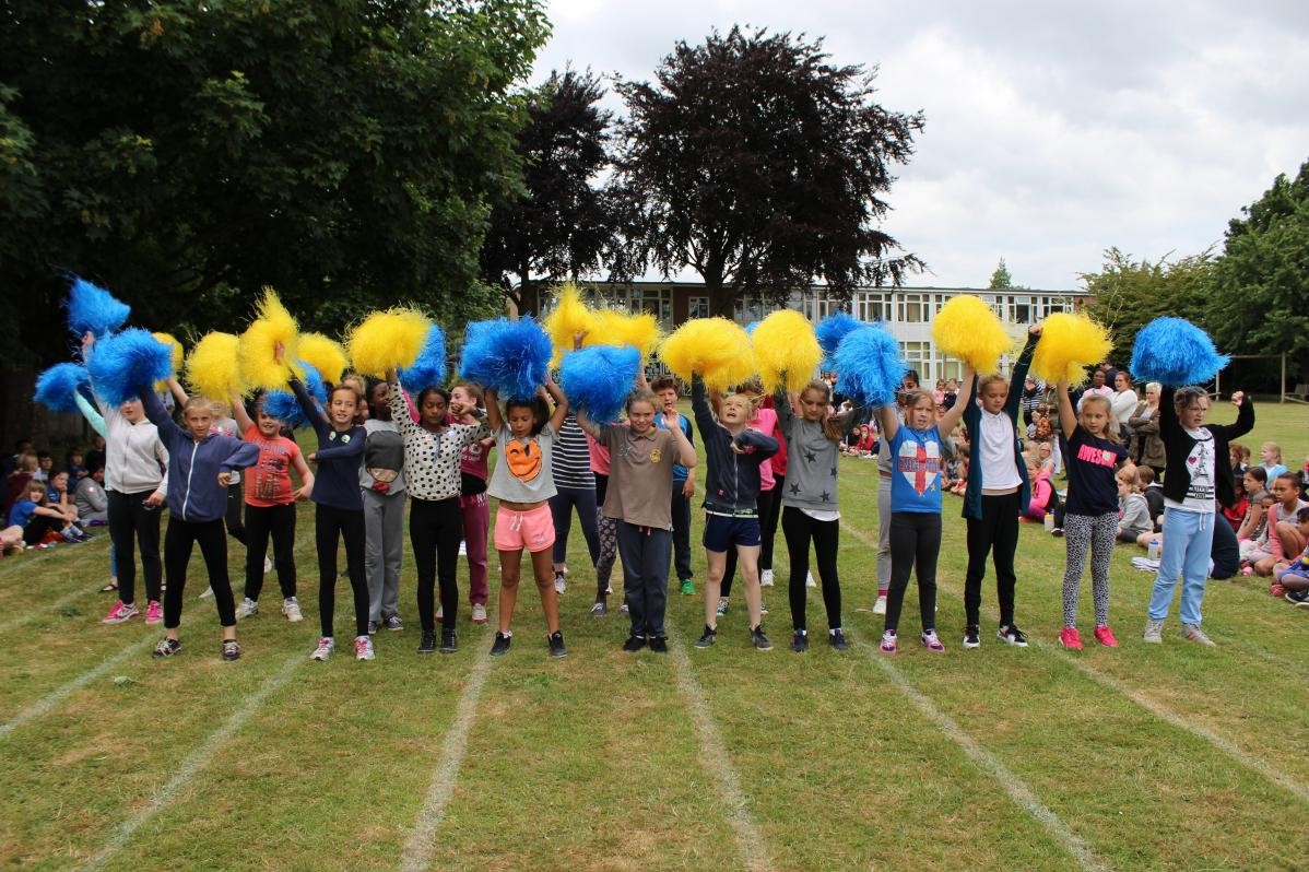 Cheer leading at the closing ceremony of Sports day.